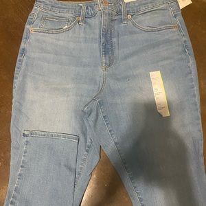 High Rise Universal Thread Jeans